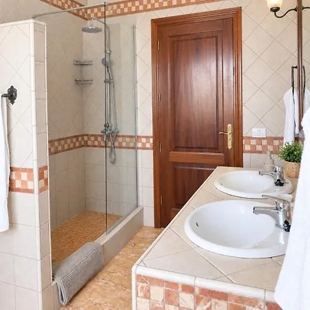 Riptide Luxury Sea Front With A Heated Pool Free *