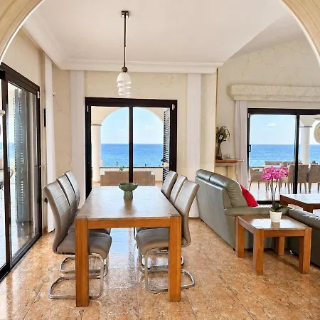 Riptide Luxury Sea Front With A Heated Pool Free Villa *
