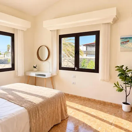 Riptide Luxury Sea Front With A Heated Pool Free * Yaiza (Lanzarote)
