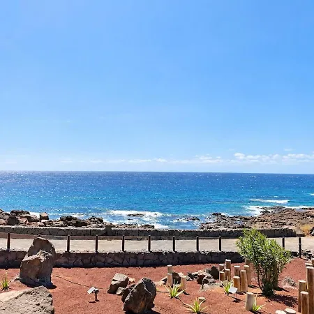 Villa Riptide Luxury Sea Front With A Heated Pool Free